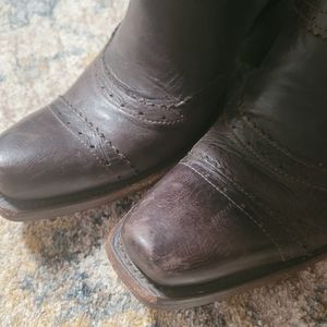Women's western  dark brown leather cowboy boots size 7.5